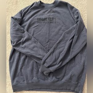 taylor swift eras tour crew